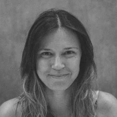 Retrato de Mariana Gutheil · NoOne
